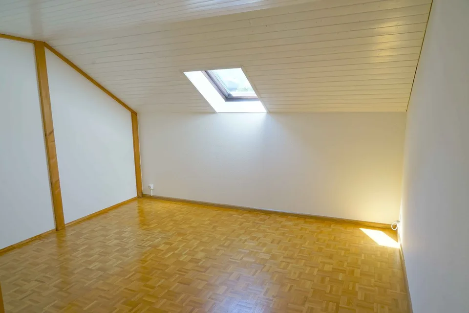 Beautiful 1.5-room apartment with balcony in small MFH