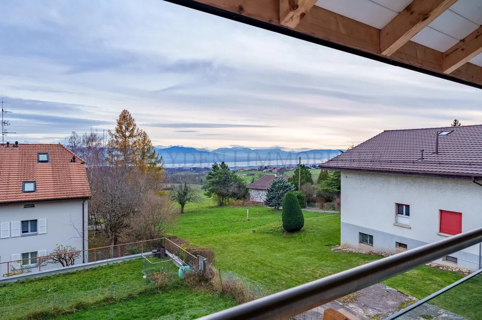 EXCLUSIVITÉ ! Superbe 4.5 pièces en duplex