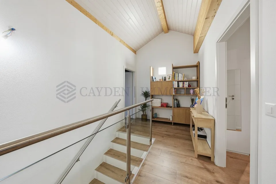 EXCLUSIVITÉ ! Superbe 4.5 pièces en duplex