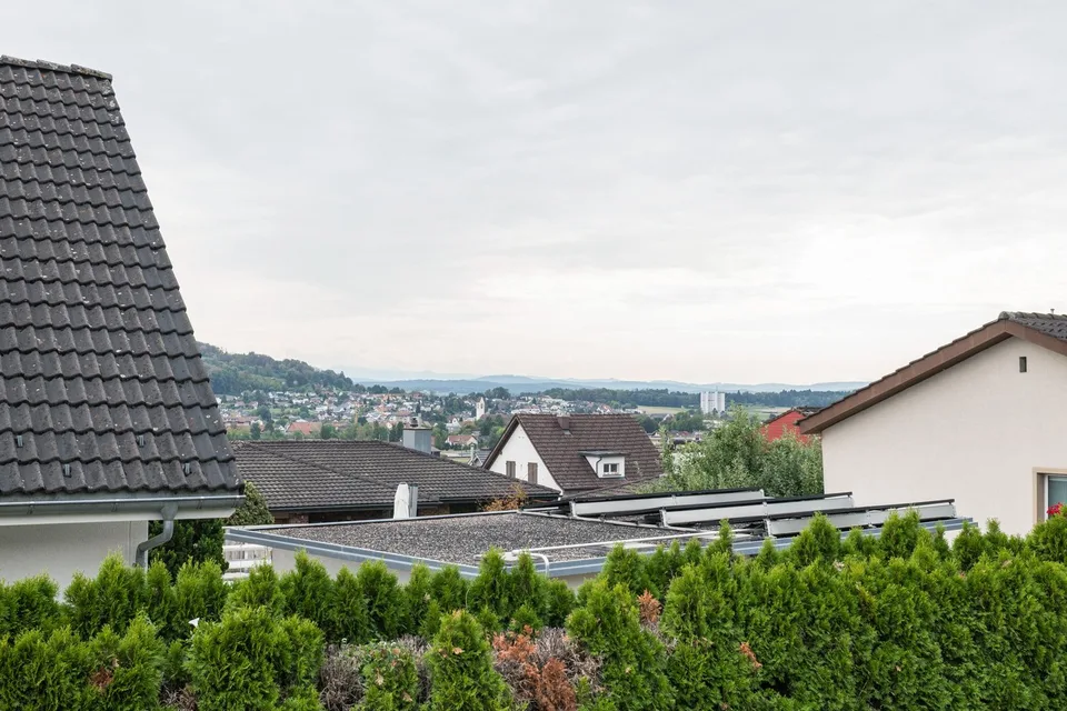 Votre maison de rêve avec vue sur les Alpes – conviviale et bien entretenue – photo 12 sur 27