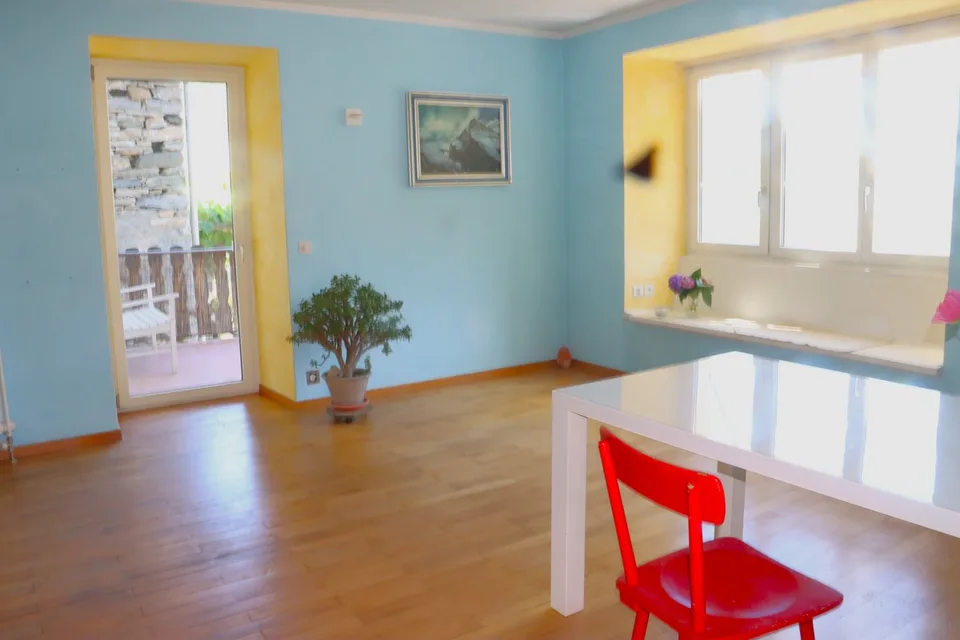 Über den Seen sonniges Zweifamilienhaus – photo 12 sur 22