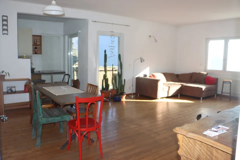 Über den Seen sonniges Zweifamilienhaus – photo 7 sur 22