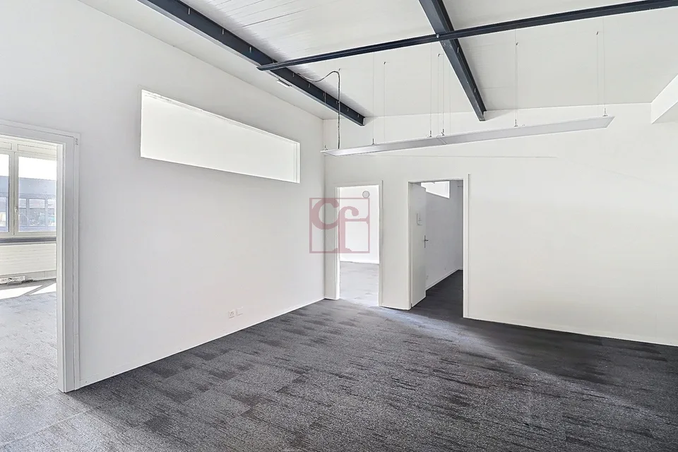 Zu vermieten - Gewerbefläche (Werkstatt, Lager und Büro) von 400 m² – Foto 6 von 9