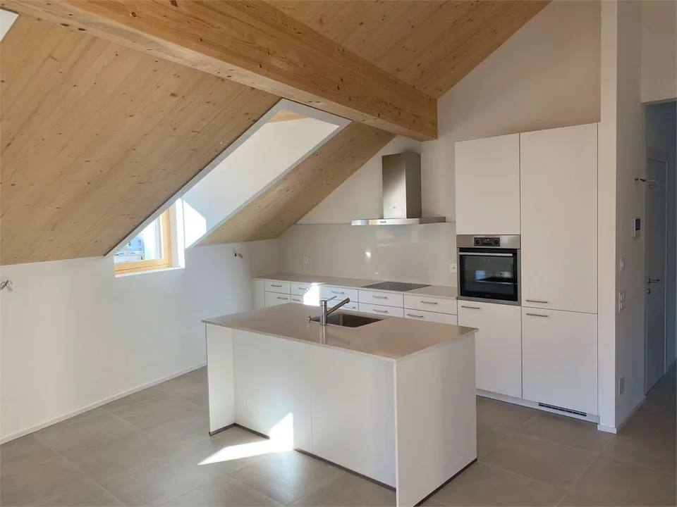 Appartement mansardé 3.5 pièces - Ascenseur direct dans la maison - Pas de régulation