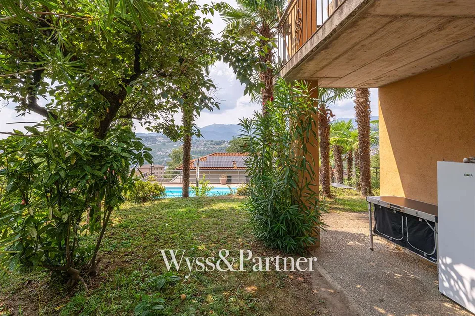 3,5 locali con giardino privato, terrazza e piscina a Pregassona – foto 12 di 13