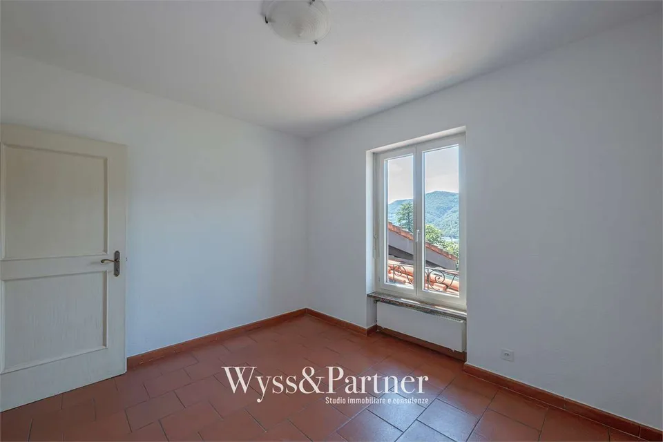 Haus auf 3 Ebenen mit Terrasse und Garten in Vezia
