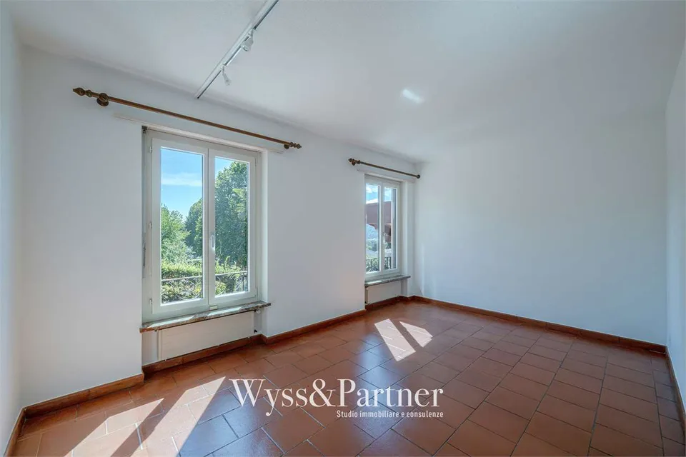 Haus auf 3 Ebenen mit Terrasse und Garten in Vezia