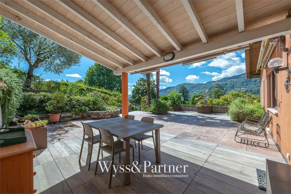 Haus auf 3 Ebenen mit Terrasse und Garten in Vezia