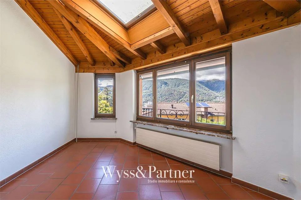 Haus auf 3 Ebenen mit Terrasse und Garten in Vezia