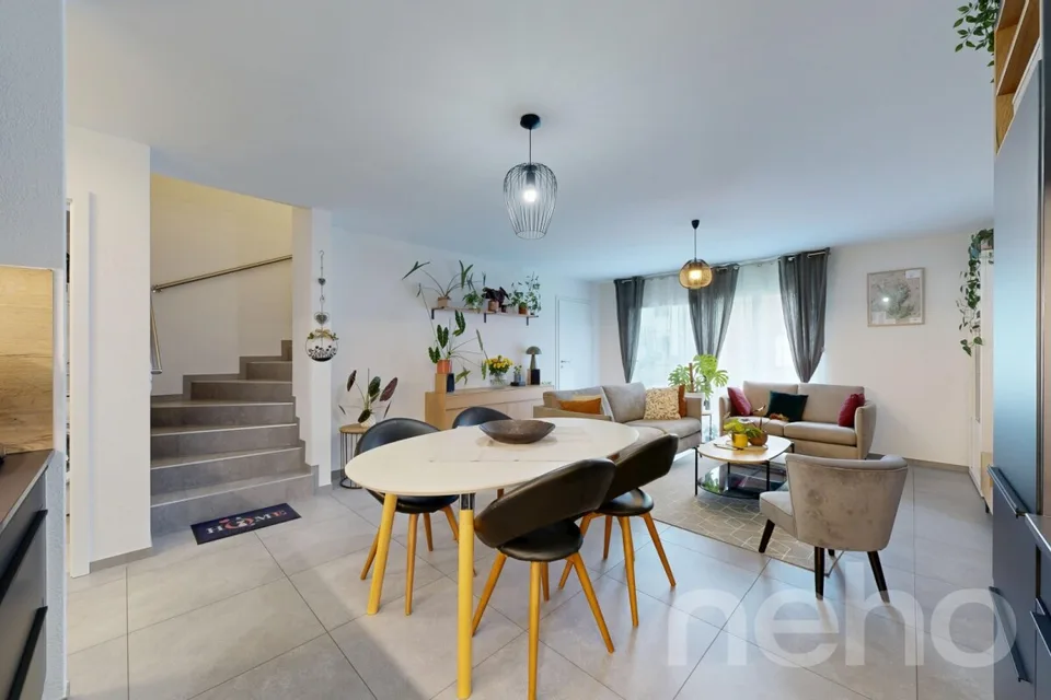 Bella casa a schiera di 4,5 locali con giardino e vista aperta – foto 14 di 14