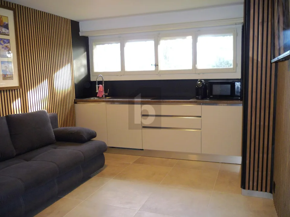 RÉNOVÉ ET BIEN SITUÉ ! – photo 3 sur 12