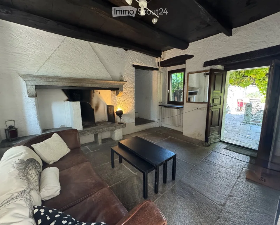Fully furnished Ticino house, garden and pergola