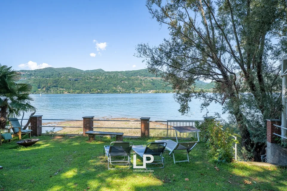 Ferienhaus aus Stein mit direktem Zugang zum Lago Maggiore – Foto 6 von 13