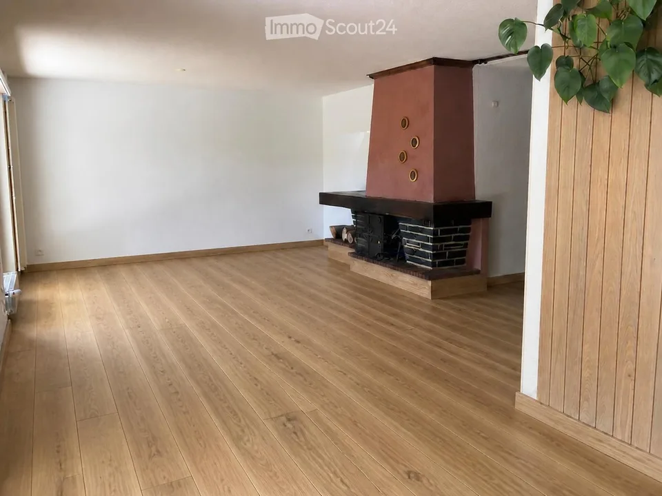 Appartement von 109m2 in den Neuenburger Bergen zu renovieren nach Ihrem Geschmack – Foto 3 von 16