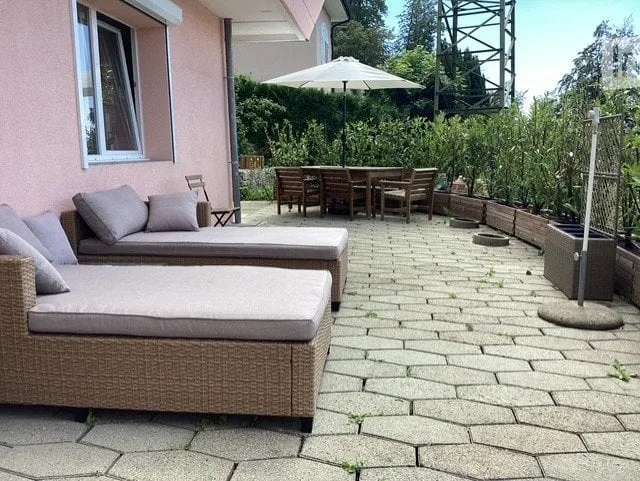 Charmantes kleines Apartment ZU VERMIETEN frei SOFORT