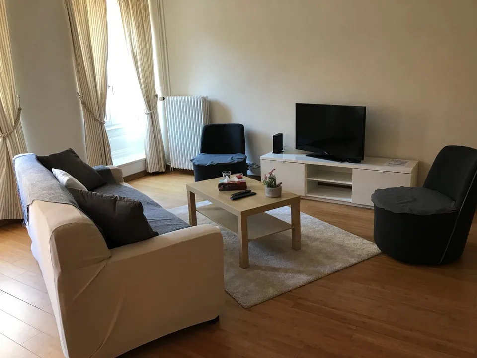 Furnished 4-room apartment with balcony in Aubonne