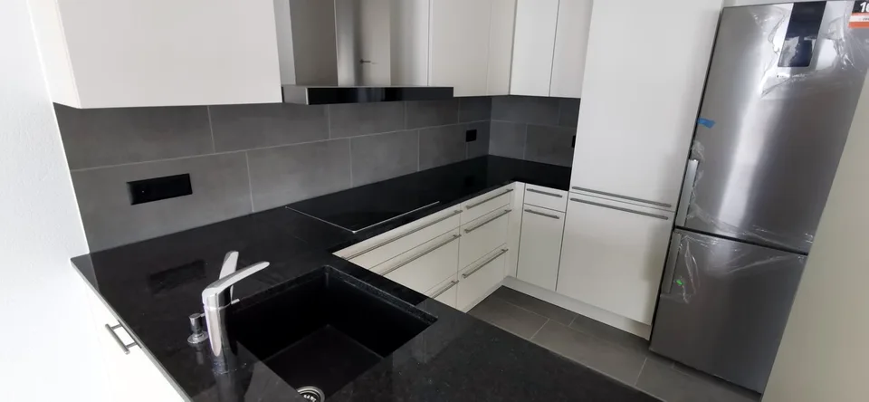 sehr attraktive und grosse, helle 3,5-Zimmerwohnung D02