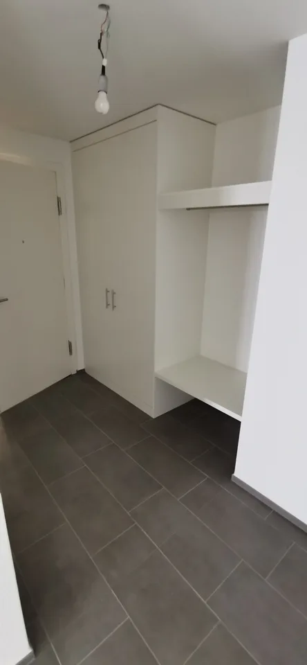 sehr attraktive und grosse, helle 3,5-Zimmerwohnung D02