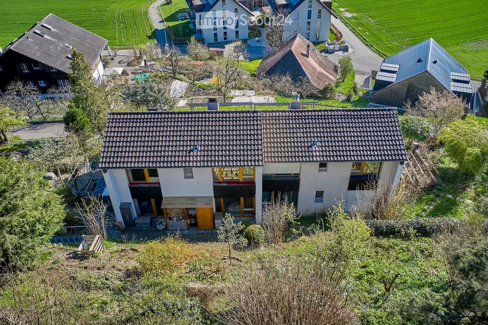 Doppeleinfamilienhaus mit moderner Architektur und Weitsicht an ruhiger Lage – Foto 20 von 21