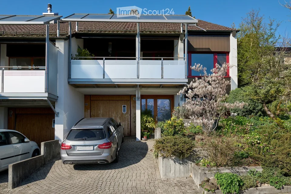 Doppeleinfamilienhaus mit moderner Architektur und Weitsicht an ruhiger Lage – Foto 18 von 21