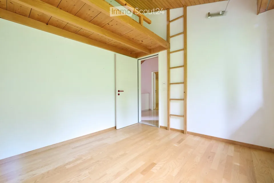 Doppeleinfamilienhaus mit moderner Architektur und Weitsicht an ruhiger Lage – Foto 11 von 21