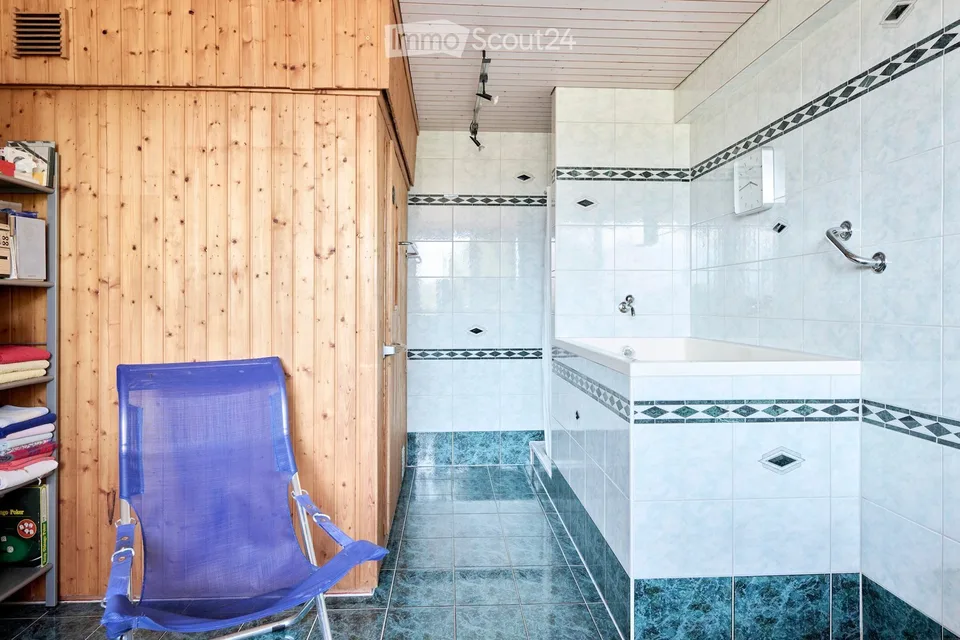 Doppeleinfamilienhaus mit moderner Architektur und Weitsicht an ruhiger Lage – Foto 15 von 21