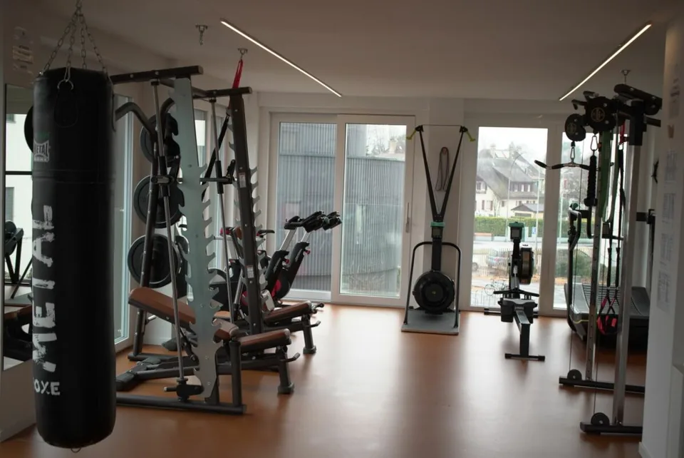Premises for physiotherapy or paramedical activity – photo 2 of 11