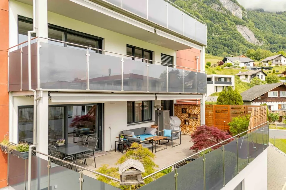 Elegantes Wohnen mit Weitblick und naturnahem Ambiente – Foto 12 von 14