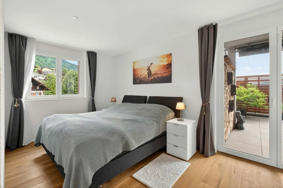 Elegantes Wohnen mit Weitblick und naturnahem Ambiente – Foto 8 von 14