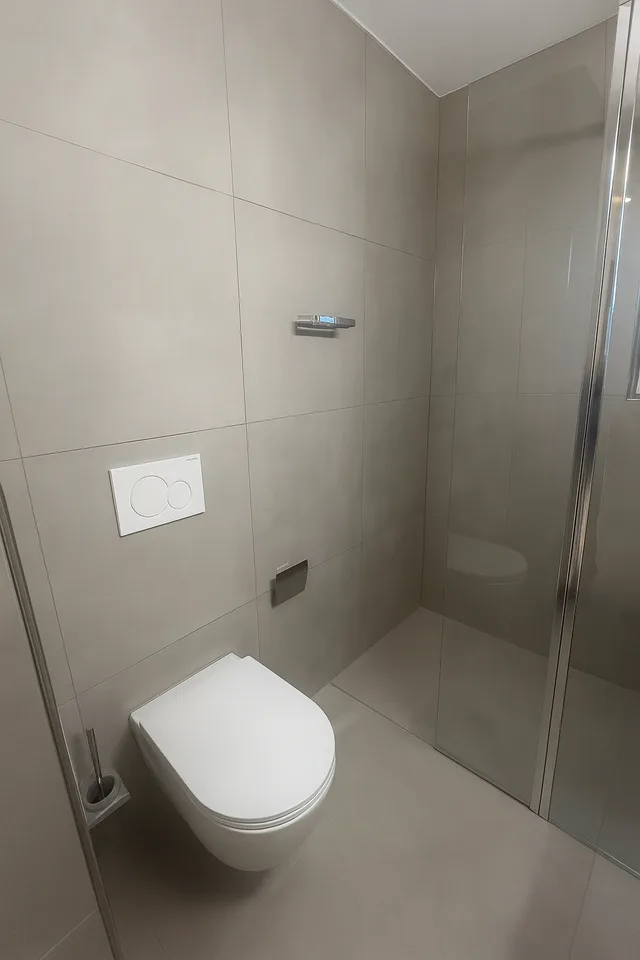 Frisch saniertes 4.5-Zimmer-Einfamilienhaus mit Pool & Ausbaupotenzial – Foto 8 von 19