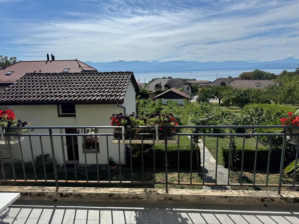 Einzigartiges Einfamilienhaus mit Blick auf den See und die Alpen – Foto 5 von 26