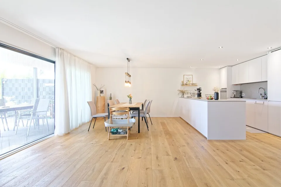 Newly valued 4.5-room garden apartment – photo 2 of 12