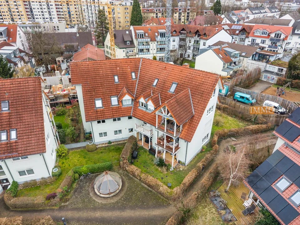 IMMORath.de - Lichtdurchflutete Wohnung mit Balkon und Tiefgaragenstel – Foto 10 von 13
