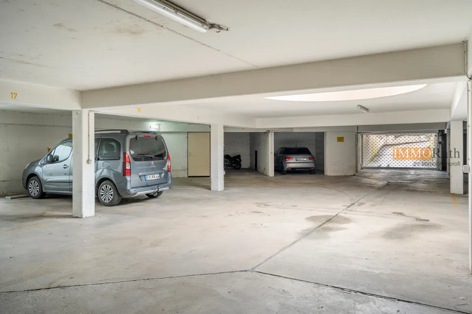 IMMORath.de - Lichtdurchflutete Wohnung mit Balkon und Tiefgaragenstel – Foto 8 von 13