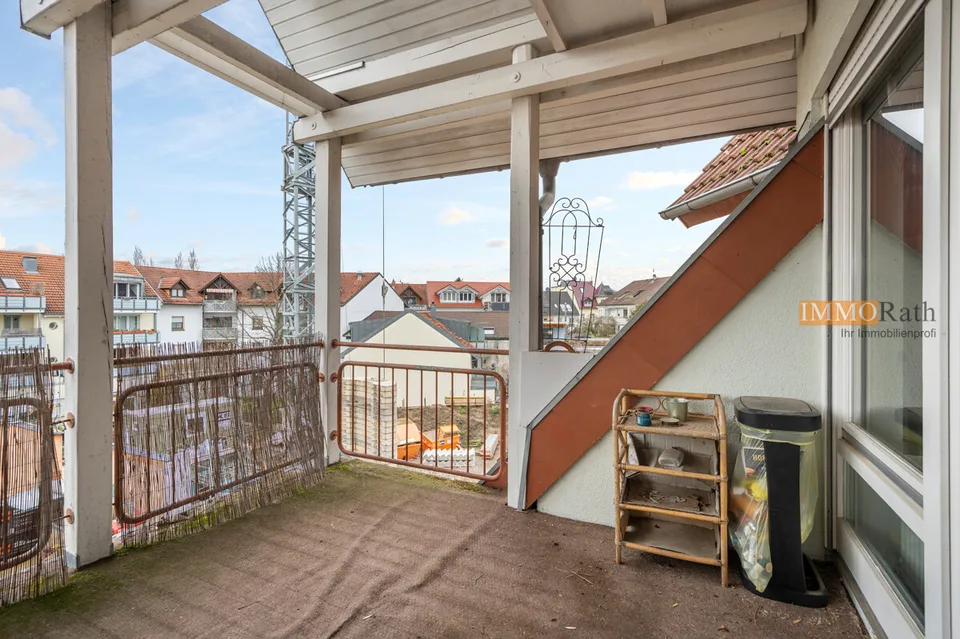 IMMORath.de - Lichtdurchflutete Wohnung mit Balkon und Tiefgaragenstel – Foto 7 von 13