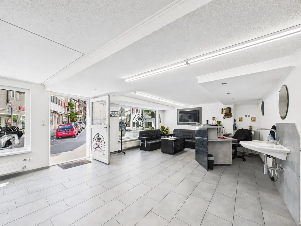 Fully rented, 5.47% gross, in the old town