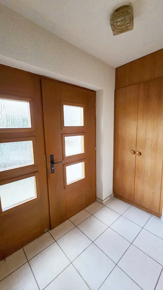 Wohnen wie im Einfamilienhaus - grosse 4 ½-Zimmer-Dachwohnung mit eigenem Eingang, Keller und Garten – Foto 8 von 20