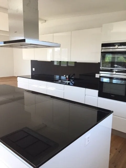 4.5-room attic apartment with garden and terrace / 078 719 49 85
