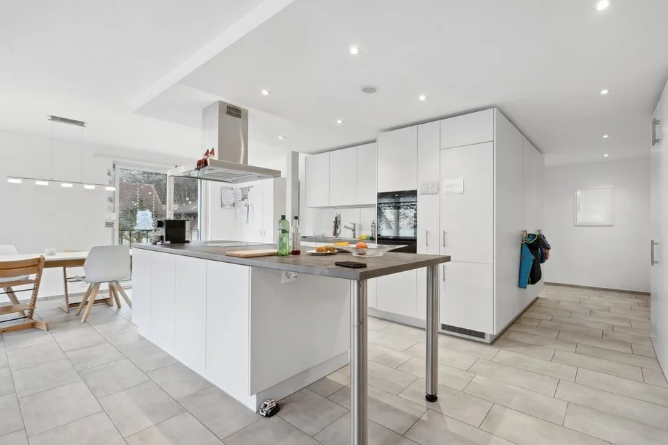 APPARTEMENT MODERNE 4.5 PIÈCES À STÜSSLINGEN