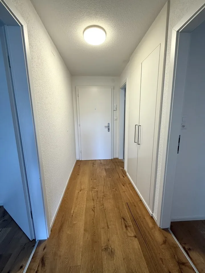 TOLLE 2.5 ZIMMER WOHNUNG MIT GROSSEM BALKON – Foto 6 von 7