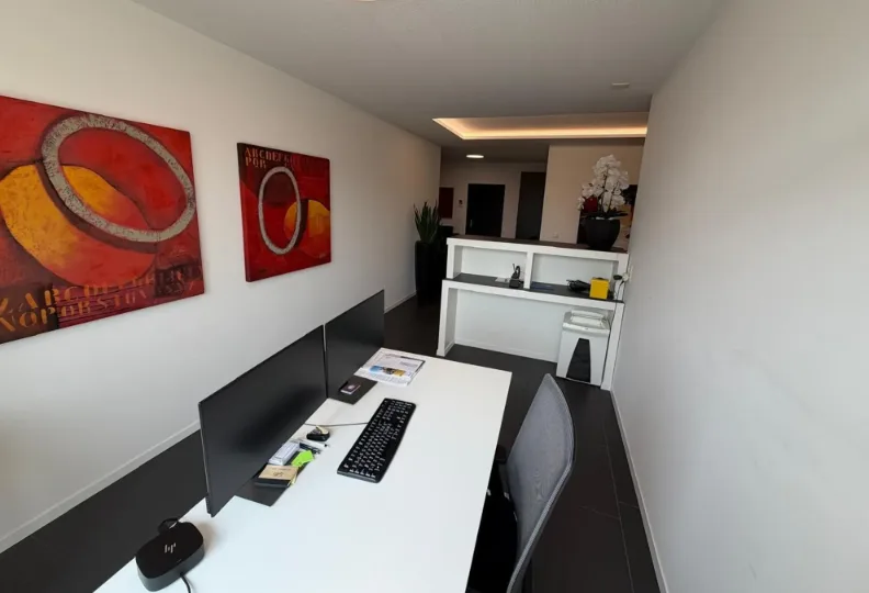 Schöne, modern ausgebaute Büroräumlichkeiten in Jonen AG – Foto 9 von 9