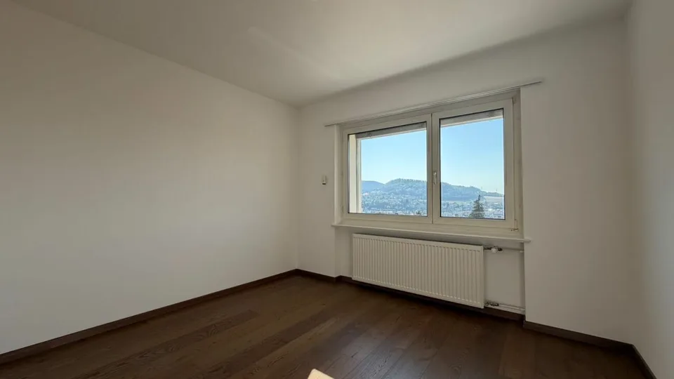 Maison de famille neuve avec vue de rêve, rénovée de manière complète - polyvalente et située dans un endroit familial – photo 10 sur 24
