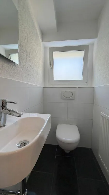 Maison de famille neuve avec vue de rêve, rénovée de manière complète - polyvalente et située dans un endroit familial – photo 13 sur 24