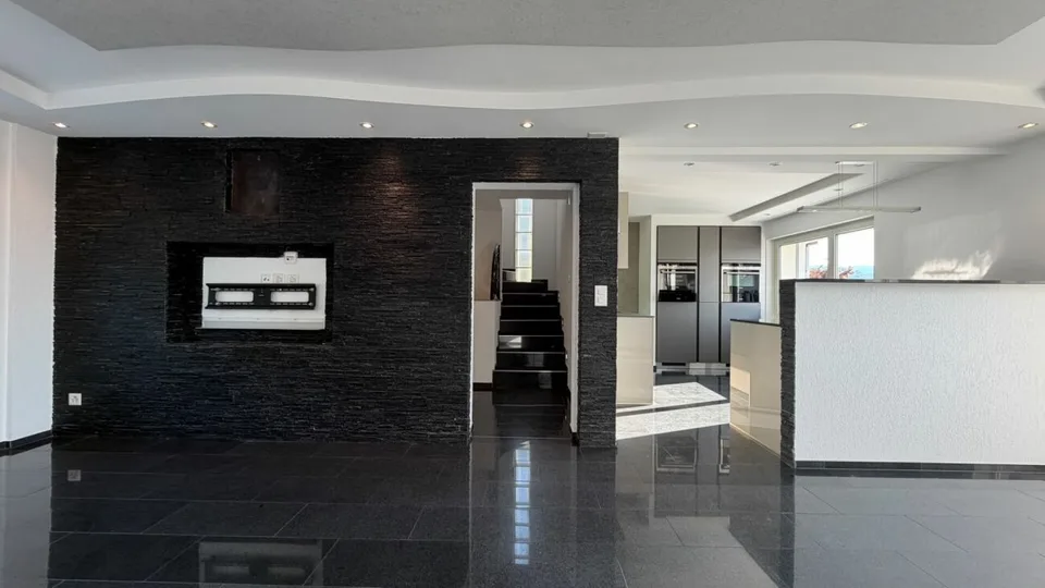 Maison de famille neuve avec vue de rêve, rénovée de manière complète - polyvalente et située dans un endroit familial – photo 7 sur 24