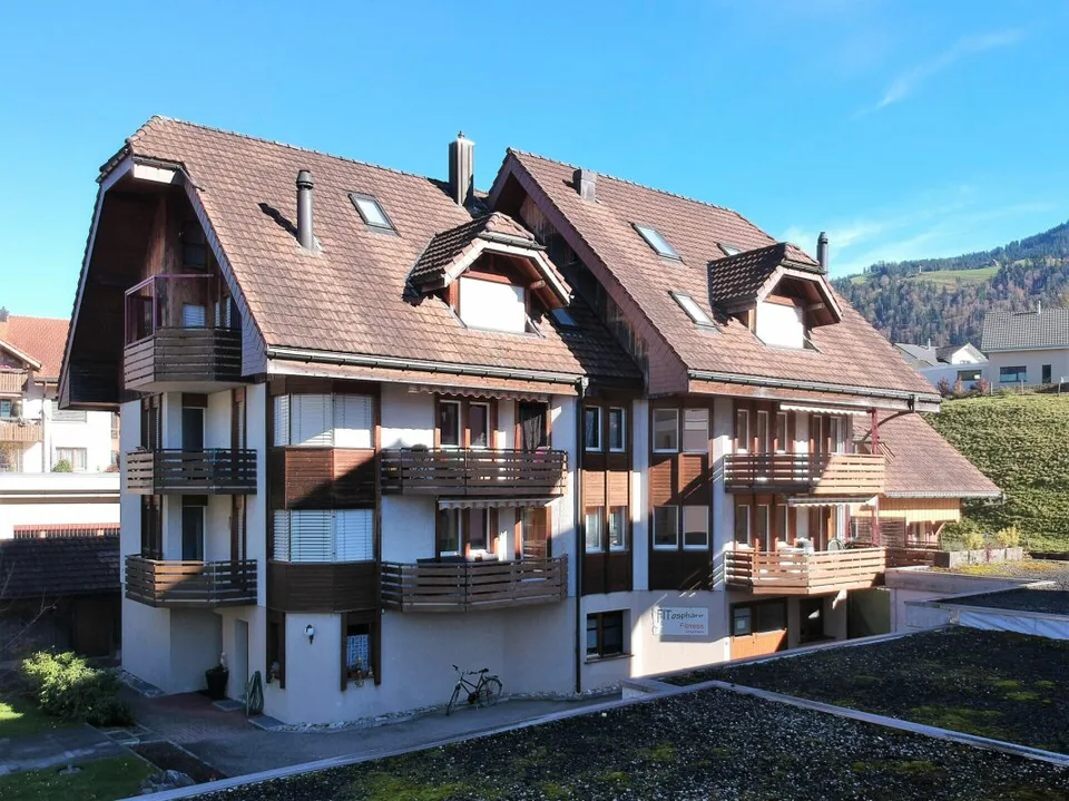 Immeuble d'appartements à Schüpfheim – photo 2 sur 11