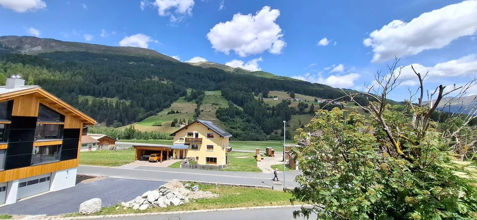 Proprietà affascinante con potenziale di sviluppo – foto 3 di 7