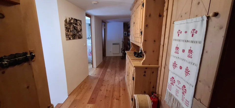 Casa storica con spazio commerciale & seconda casa – nel cuore del villaggio – foto 4 di 5
