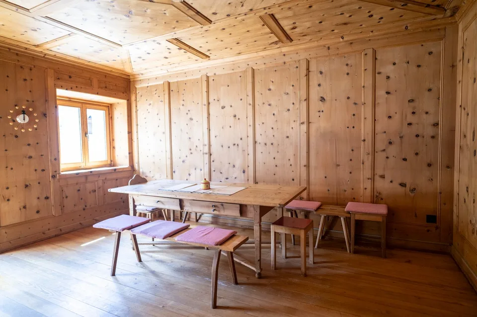 Casa residenziale e commerciale a Val Müstair – Edificio storico con grande potenziale – foto 3 di 8