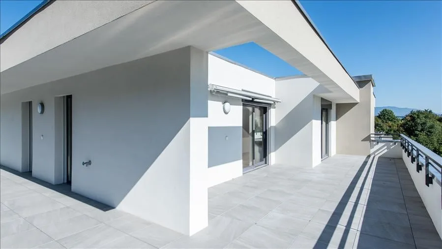 9 Zimmer Maisonette in Chambésy | UrbanHome