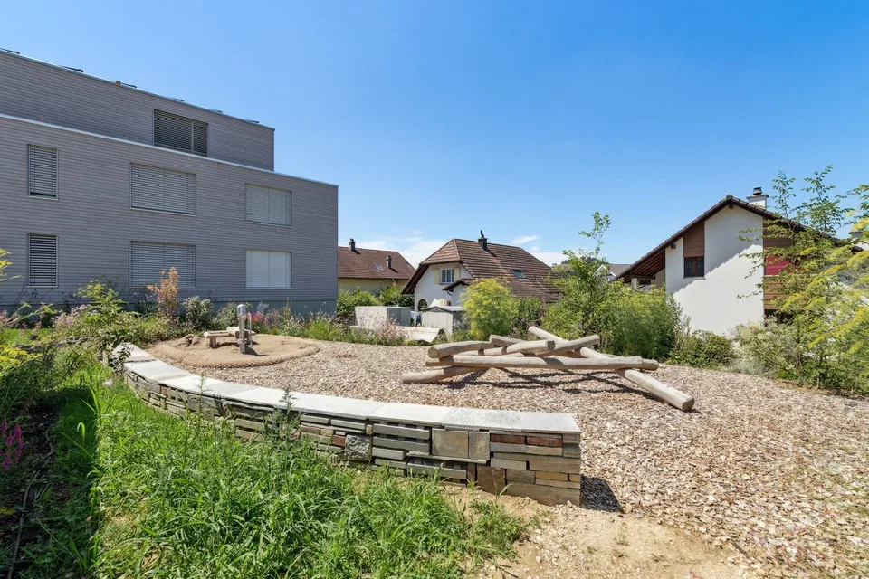 Newly built: 3.5 room cooperative apartment in green Bubendorf!